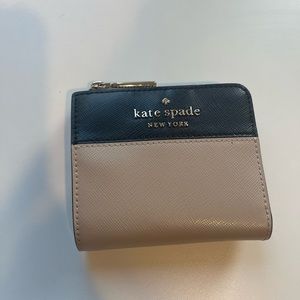 Kate Spade Staci Colorblock Small L-Zip Bifold Wallet Black & Tan